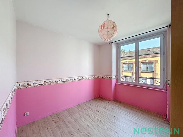 MAGNIFIQUE MAISON DE VILLE DE TYPE 5 SECTEUR BELLEVUE