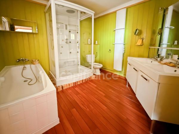 Immeuble à vendre SAINT GILLES (71)