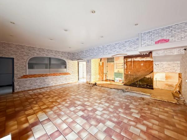 Immeuble à vendre SAINT GILLES (71)
