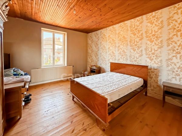 Immeuble à vendre SAINT GILLES (71)