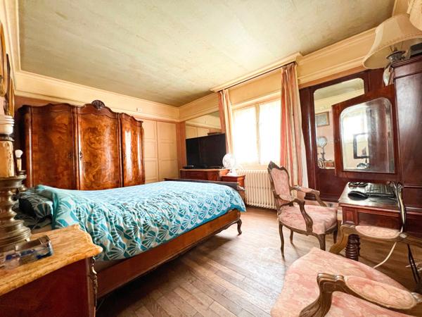 Dpt Orne (61), à vendre LONLAY L'ABBAYE propriete P13 de 300 m² - Terrain de 11 500 m²
