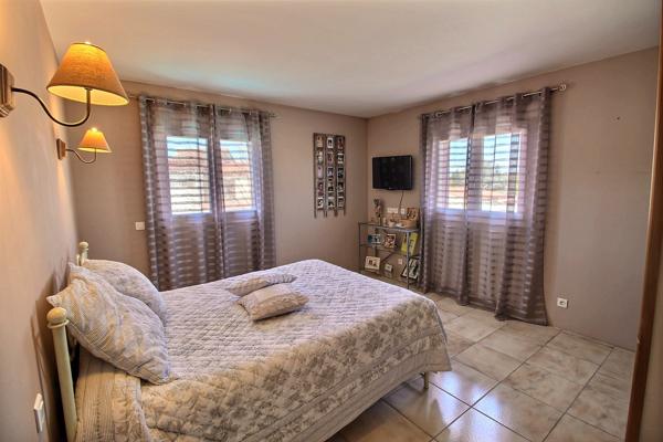 SALEILLES - A VENDRE - VILLA 3 FACES TYPE F4 DE 129 M² ENV EN R+1 AVEC PSICINE ET GARAGE.