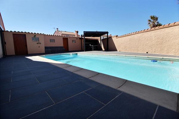 SALEILLES - A VENDRE - VILLA 3 FACES TYPE F4 DE 129 M² ENV EN R+1 AVEC PSICINE ET GARAGE.