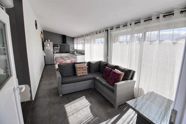 SALEILLES - A VENDRE - VILLA 3 FACES TYPE F4 DE 129 M² ENV EN R+1 AVEC PSICINE ET GARAGE.