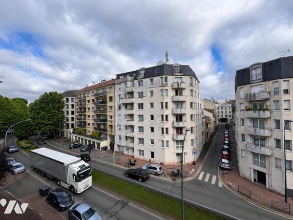 Appartement 3 pièces avec balcons - Centre ville