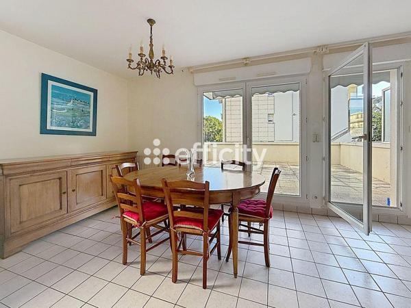 Appartement
         3 pièces
        - 69 m² 223 000 € *
