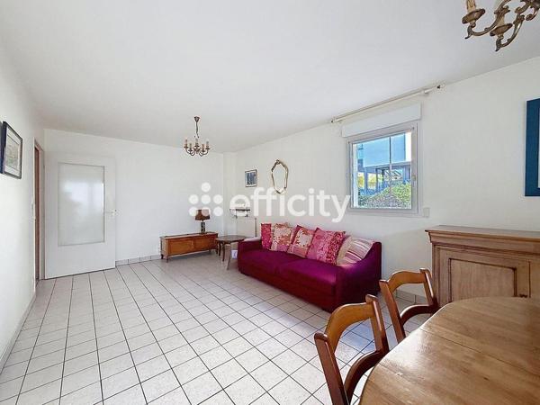 Appartement
         3 pièces
        - 69 m² 223 000 € *