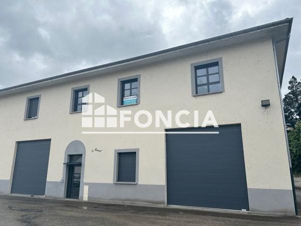 Location Local commercial 5 pièces 135 m² - 31 RUE DE LA CONVENTION Vienne 38200