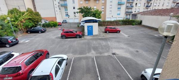 Parking + appartement