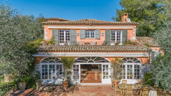 Propriété 12 pièces MOUANS SARTOUX