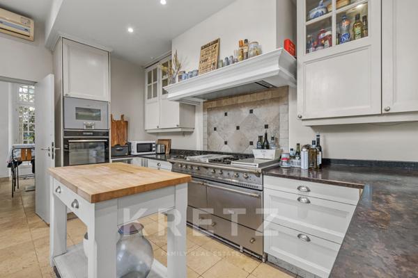 Propriété 12 pièces MOUANS SARTOUX