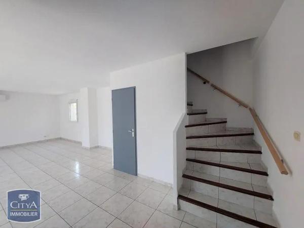 Maison à louer 4 pièces 99.07m² Canet (34800)