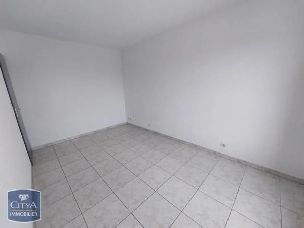 Maison à louer 4 pièces 99.07m² Canet (34800)
