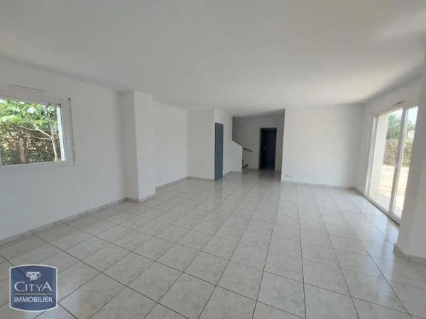 Maison à louer 4 pièces 99.07m² Canet (34800)