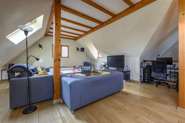 Maison de Caractère Rénovée 7 pièces 175 m² au Calme