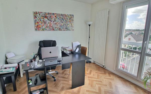 Appartement à vendre    5 pièces • 96 m2 Meaux