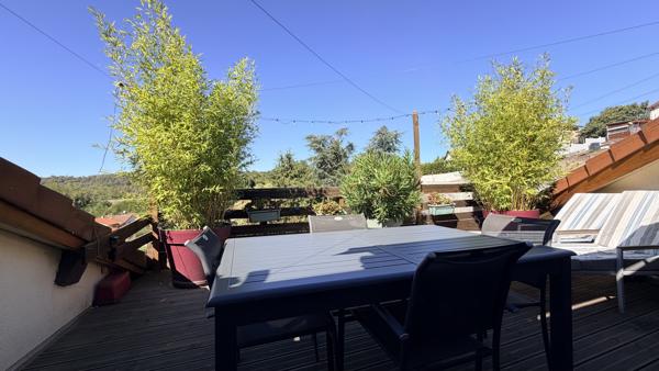 Duplex de 104m2 habitables avec terrasse tropezienne et garage
