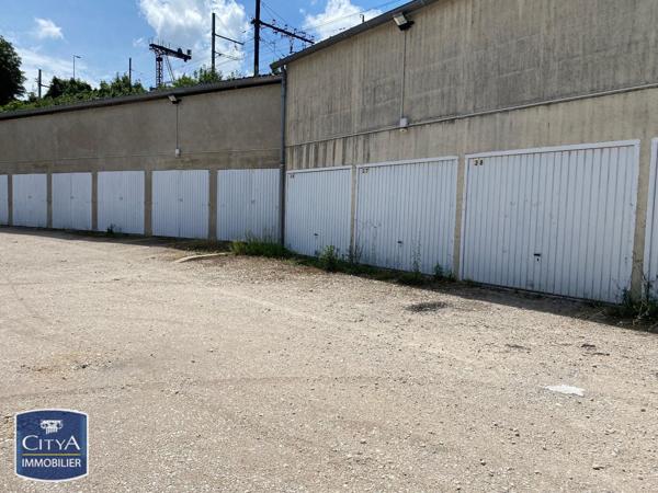 Location parking Blois (41000)