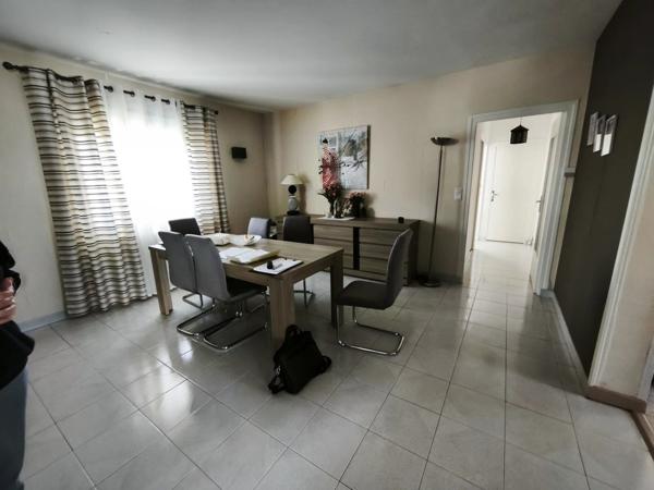 Vente Maison 5 pièces 150 m2 à Saint-Marcel-Lès-Valence