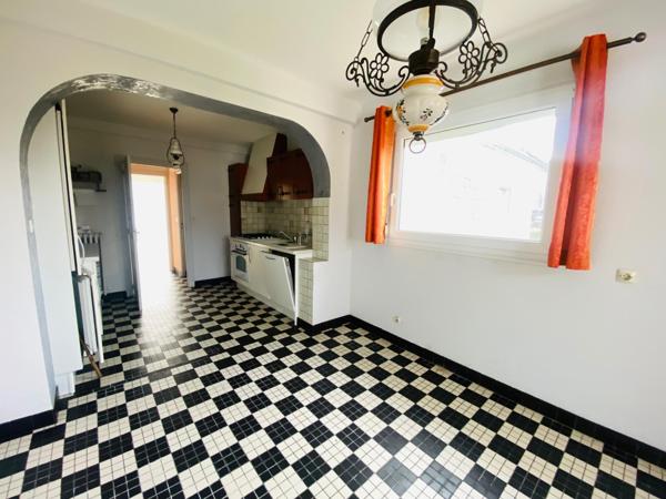 Maison familiale en plein centre de Louannec