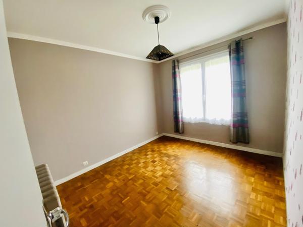 Maison familiale en plein centre de Louannec