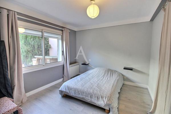 À VENDRE - QUARTIER LA LUNETTE VILLA DE 120 M² SUR PARCELLE 2 FACES