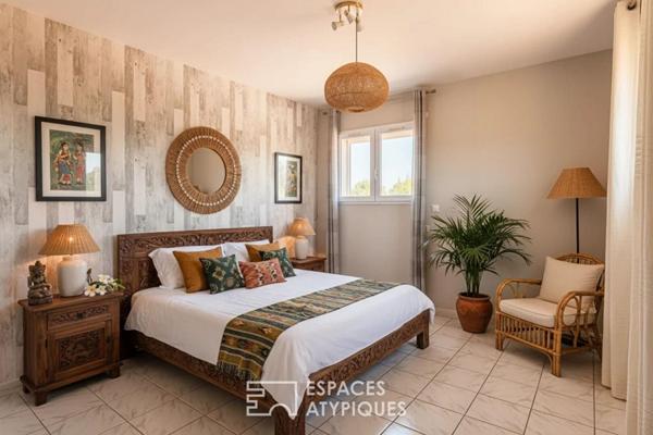 Villa avec piscine, vue panoramique et jardin paysagé à Narbonne