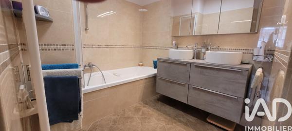 Appartement à vendre 3 pièces 78 m² Hyères