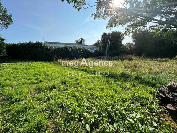 Terrain à L' ILE-D'YEU, 85350 - 1000m²
