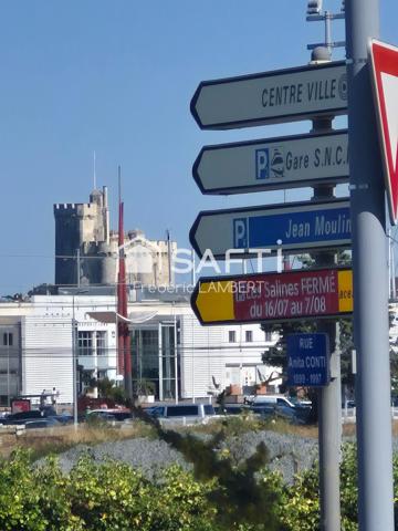 LA ROCHELLE - Gare / Centre - T2 avec 2 balcons et ascenseur