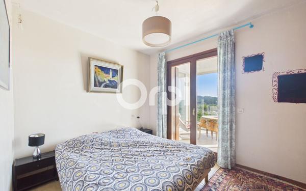 Maison à vendre    5 pièces • 175,98 m2 Mandelieu-la-Napoule