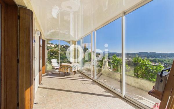 Maison à vendre    5 pièces • 175,98 m2 Mandelieu-la-Napoule