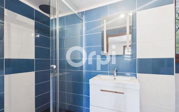 Maison à vendre    5 pièces • 175,98 m2 Mandelieu-la-Napoule