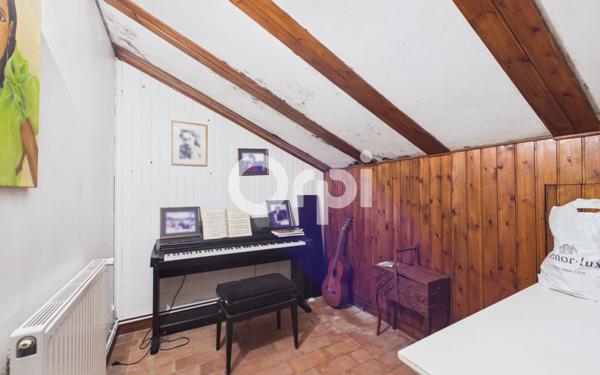 Maison à vendre    5 pièces • 175,98 m2 Mandelieu-la-Napoule