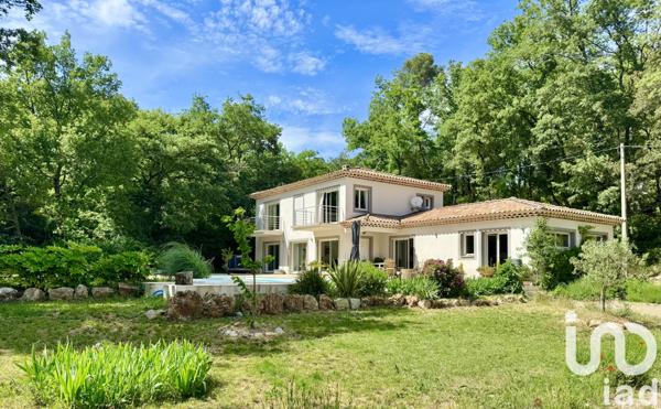 Maison à vendre 6 pièces 240 m² Nans-les-Pins