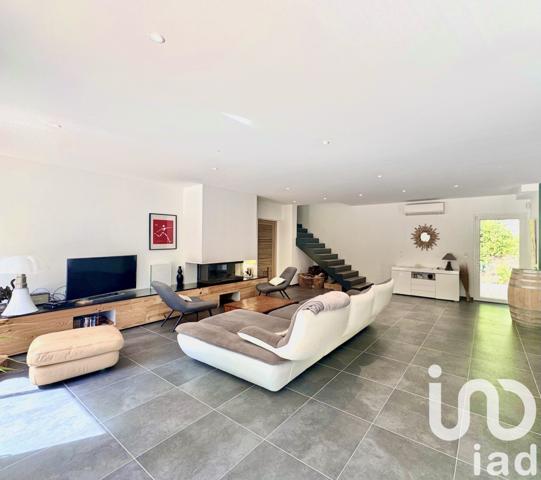 Maison à vendre 6 pièces 240 m² Nans-les-Pins