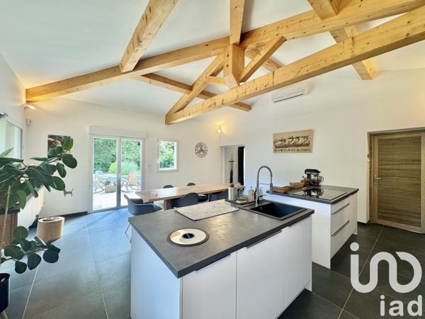 Maison à vendre 6 pièces 240 m² Nans-les-Pins
