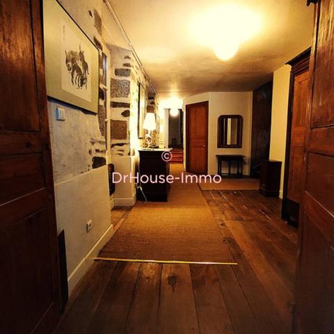 Château à vendre 9 pièces de 300 m²