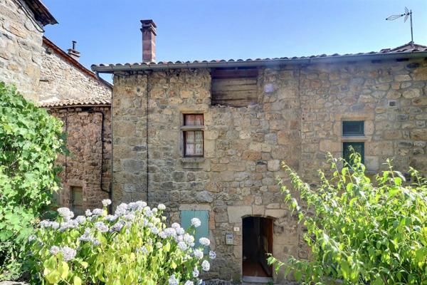 Burzet, maison de village