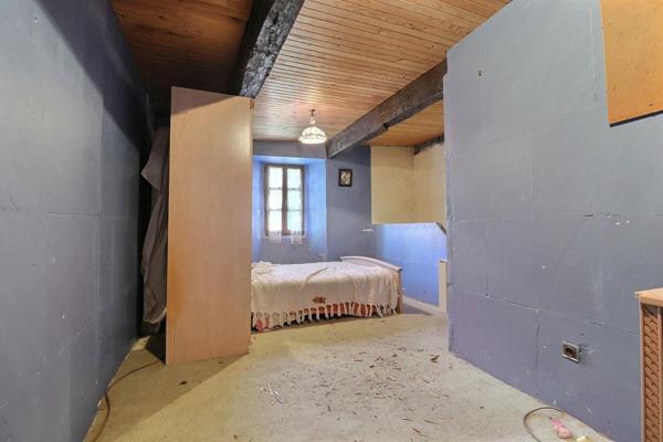 Burzet, maison de village