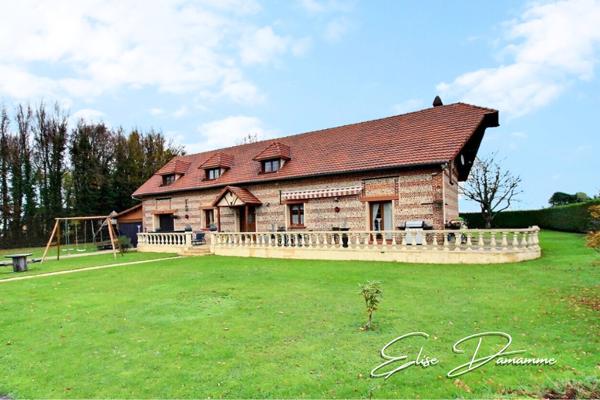 Ancienne grange rénovée - 216 m² habitables sur terrain de 2 456 m²