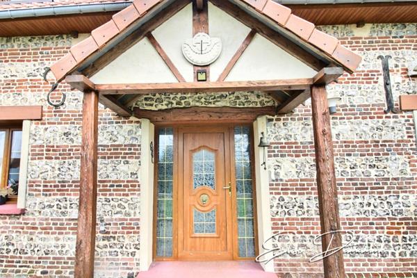 Ancienne grange rénovée - 216 m² habitables sur terrain de 2 456 m²