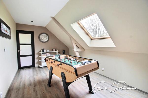 Ancienne grange rénovée - 216 m² habitables sur terrain de 2 456 m²