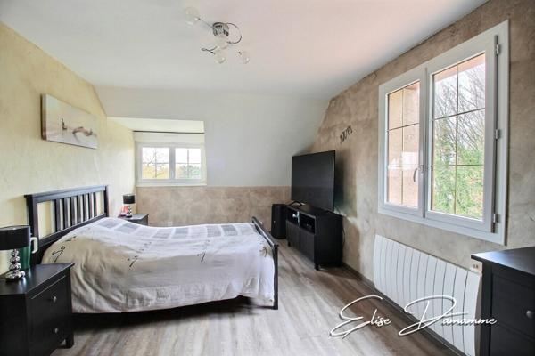 Ancienne grange rénovée - 216 m² habitables sur terrain de 2 456 m²