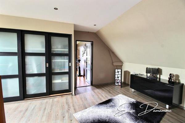 Ancienne grange rénovée - 216 m² habitables sur terrain de 2 456 m²