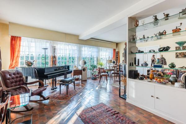 GRANDE DEMEURE BOURGEOISE NON MITOYENNE