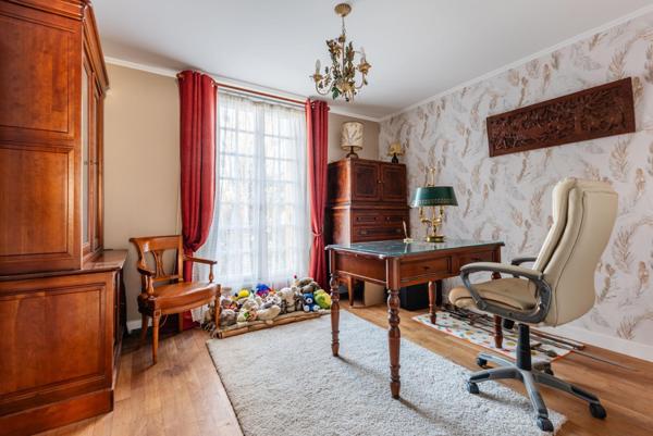 GRANDE DEMEURE BOURGEOISE NON MITOYENNE