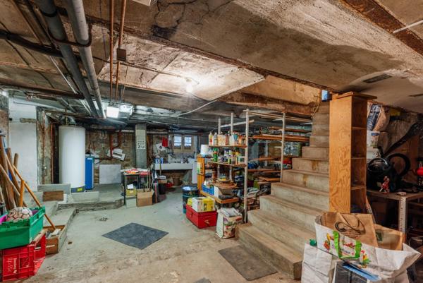 GRANDE DEMEURE BOURGEOISE NON MITOYENNE