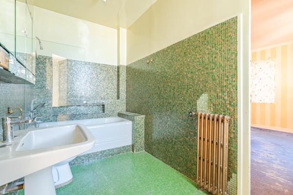 Paris 11 ème – Grand 128 m² Art Déco à réinventer – Copropriété à revenus locatifs