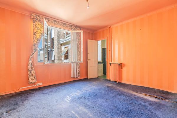 Paris 11 ème – Grand 128 m² Art Déco à réinventer – Copropriété à revenus locatifs